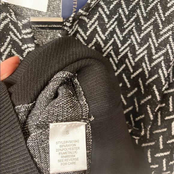 Adrienne Vittadini 3/4 Black Sleeves Top S/M BNWT - Picture 4 of 5